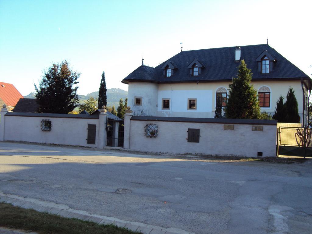 Castle Kaštieľ Kotešová Kotesova Exterior foto