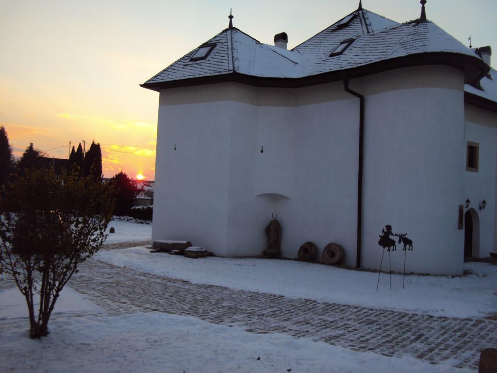 Castle Kaštieľ Kotešová Kotesova Exterior foto