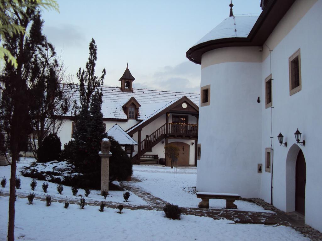 Castle Kaštieľ Kotešová Kotesova Exterior foto
